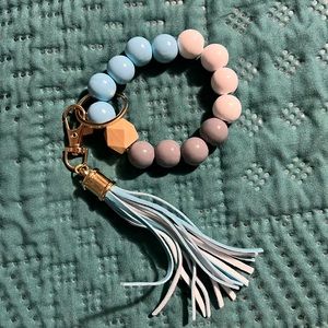 Wristlet keychain, wood beads with elastic, brand new
